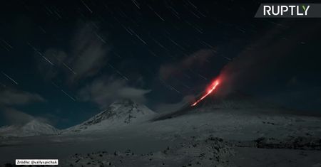 Erupcja największego rosyjskiego wulkanu na Kamczatce