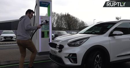 W Anglii powstała pierwsza na świecie stacja przeznaczona wyłącznie do ładowania pojazdów elektrycznych