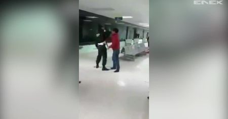 Zaatakowali lekarzy, ochroniarzy i policjantów