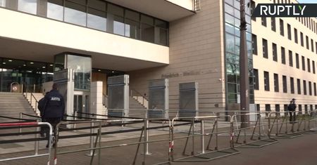 Zamachowiec z synagogi w Halle skazany na dożywocie