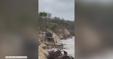 “Królewskie przypływy” i powodzie w Australii. Żywioł zniszczył plażę, zawalił się chodnik