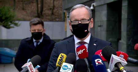 A. Niedzielski: Widmo trzeciej fali pandemii jest bardzo realne. Będę rekomendował przedłużenie obostrzeń do 17 stycznia