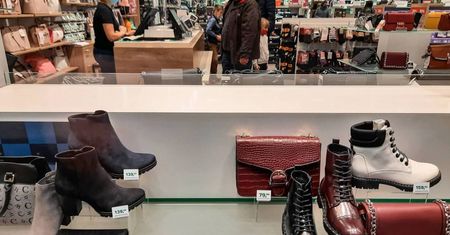 Sobota była najlepszym dniem dla sklepów odzieżowych i obuwniczych w tym roku