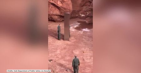 Metalowy monolit na pustyni w Utah. Nie wiadomo skąd się wziął