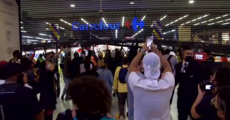 Ochroniarze śmiertelnie pobili czarnoskórego mężczyznę. Protestujący zdewastowali supermarket w Sao Paulo