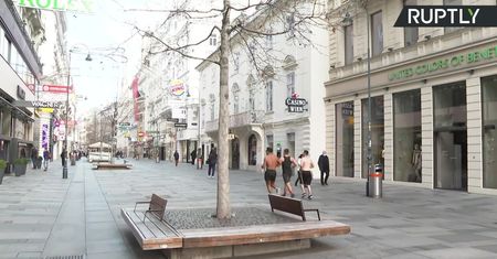Opustoszałe ulice Wiednia. W Austrii rozpoczął się całkowity lockdown
