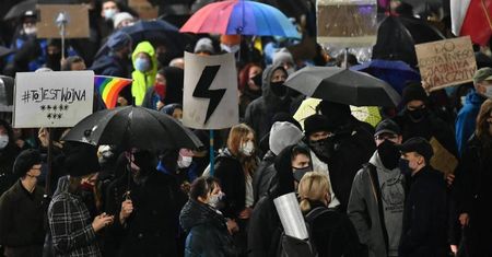 W Warszawie około 30 osób z zarzutami po protestach ws. wyroku TK