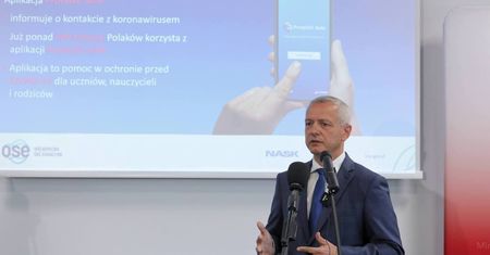 Nowa wersja aplikacji STOP COVID pozwala zapisać się na test