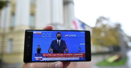 Premier: cała Polska od soboty strefą czerwoną