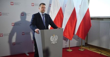 Do grudnia dowiemy się jaki zakres wiedzy potrzebny będzie do zdania matury i egzaminu 8-klasisty