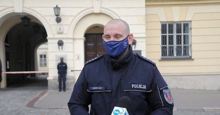 Zatrzymano prowadzącego “Chwdp.tv”; miał nawoływać do popełnienia przestępstwa na policjantach