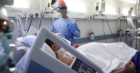 Najwięcej zajętych łóżek covidowych na Mazowszu i w Małopolsce