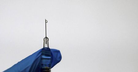Ekspert: dla kontroli pandemii najlepiej, gdybyśmy zaszczepili około 70 proc. populacji