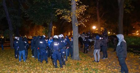 Zatrzymano blisko 80 osób; prowadzonych jest ponad 100 postępowań ws. dewastacji