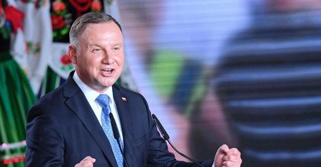Dane PKW z 87,16 proc. obwodów głosowania: Duda 45,24 proc.; Trzaskowski 28,92 proc.