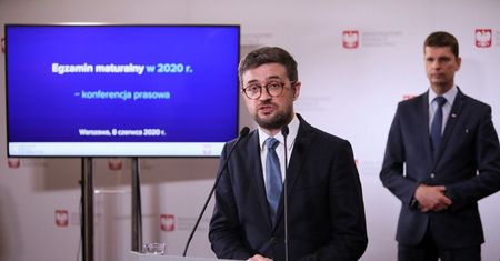 Składamy zawiadomienie w sprawie możliwego przecieku podczas matur