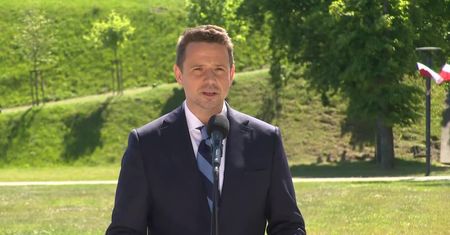 R. Trzaskowski: Jest mi przykro, że w dniu święta 4 czerwca rządzący chcą dzielić, a nie łączyć