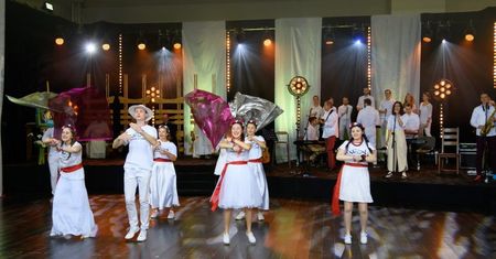 Papież do młodych na Lednicy: przyjmijcie za swoje motto św. Jana Pawła II „Totus Tuus”