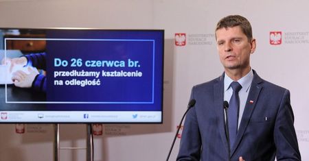 Piontkowski: przed wakacjami nie będzie przywróconych tradycyjnych zajęć w szkołach