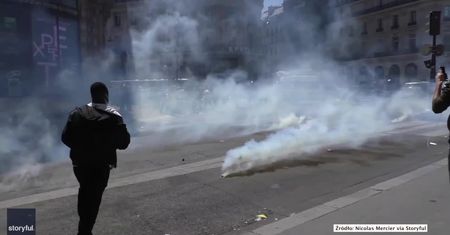 Tysiące nielegalnych migrantów protestowało w Paryżu. Policja użyła gazu pieprzowego