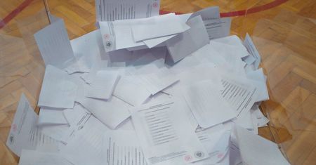 Na godz.12 frekwencja 24,08 proc.