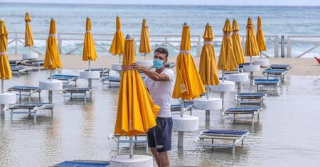 Włochy: dzień na plaży kosztuje w roku pandemii więcej nawet o 30 procent