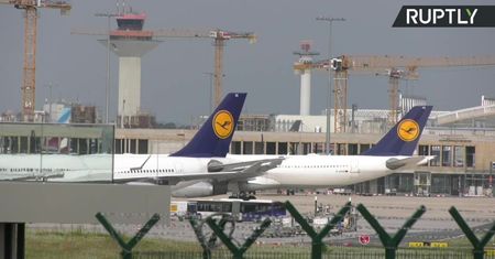 Lufthansa wypadła z najważniejszego niemieckiego indeksu giełdowego DAX. Przez straty spowodowane pandemią