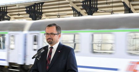 Nie ma mowy o bankructwie czy upadłości LOT-u