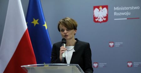 Emilewicz: w tym roku spadek PKB nie będzie wyższy niż 4,3- 4,7 proc.