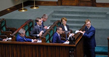 Sejm uchwalił prezydencką ustawę o bonie turystycznym