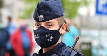 Ostatniej doby sprawdziliśmy prawie 73 tys. osób na kwarantannie; ok. 1100 naruszeń