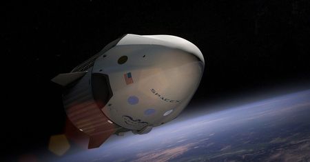 Udane dokowanie kapsuły Dragon. Astronauci już na pokładzie Międzynarodowej Stacji Kosmicznej