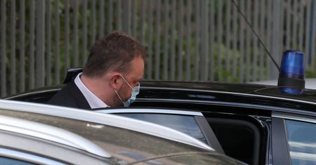 Dzisiaj lub jutro decyzja ws. zniesienia obowiązku noszenia maseczek na ulicach
