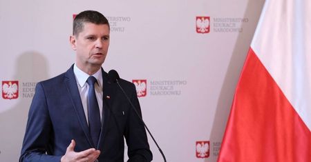 Czerwcowe terminy egzaminów ósmoklasisty i maturalnych są sztywne