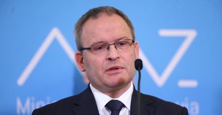 Remdesivir w terapii pacjentów z COVID-19 w czterech ośrodkach w Polsce