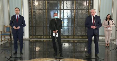 J. Gowin po spotkaniu z Koalicją Polską: Rozwiązaniem kompromisowym byłyby wybory w sierpniu