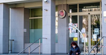 Ponad 2,4 tys. osób hospitalizowanych, wyzdrowiało 318 osób