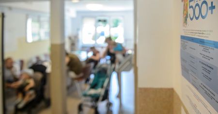 Co szósta rodzina opłaca bieżące rachunki z pieniędzy z 500 plus