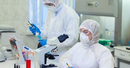 Badania na koronawirusa w ponad 40 laboratoriach, ponad 5 tys. próbek na dobę