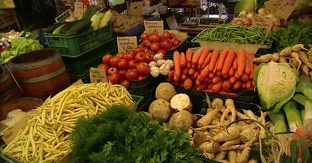 Lekkostrawna dieta po świętach. Co zjeść, żeby poczuć się lekko?