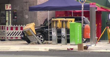 Rozpędzone auto wjechało w pieszych w Berlinie. Siedem osób rannych