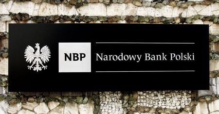 Polska gospodarka skurczy się w tym roku najmniej spośród krajów UE