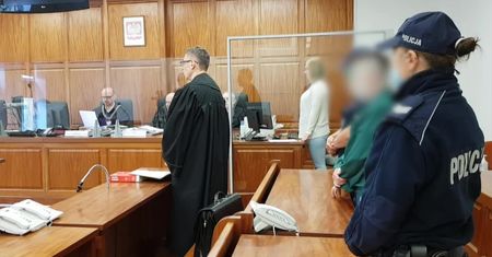 Zgwałcił dziewięcioletnią Sarę i zakneblowaną zamknął w wersalce. Skazany na 20 lat więzienia