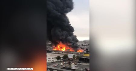 Pożar budynków przemysłowych w San Francisco. Z ogniem walczy 150 strażaków