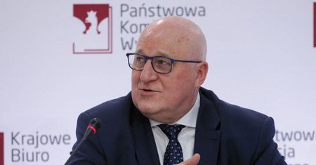 Frekwencja wyborcza na godz. 17 wyniosła 52,1 proc.