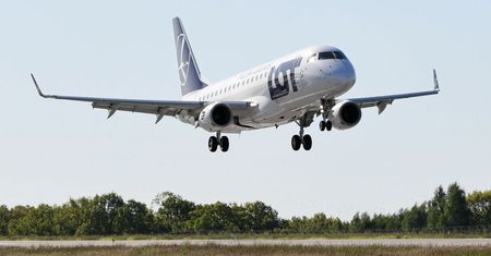 Do 28 lipca przedłużono zakaz w międzynarodowym ruchu lotniczym