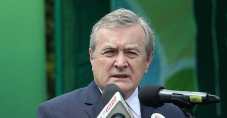 Gliński: wreszcie poprawia się w Polsce jakość dróg samorządowych