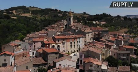 Darmowy nocleg we włoskim miasteczku. Władze próbują przyciągnąć turystów