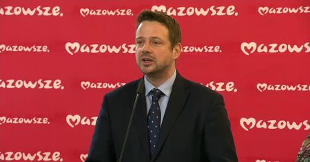 R. Trzaskowski: Rządzący realizują swoje obietnice za nasze pieniądze. Zabrali nam 1,2 mld zł