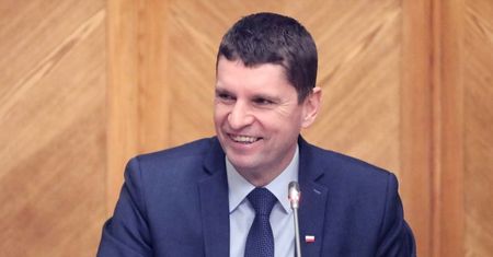 Piontkowski o koronawirusie: nie ma obecnie powodu, by wydawać decyzje ogólnopolskie w szkołach